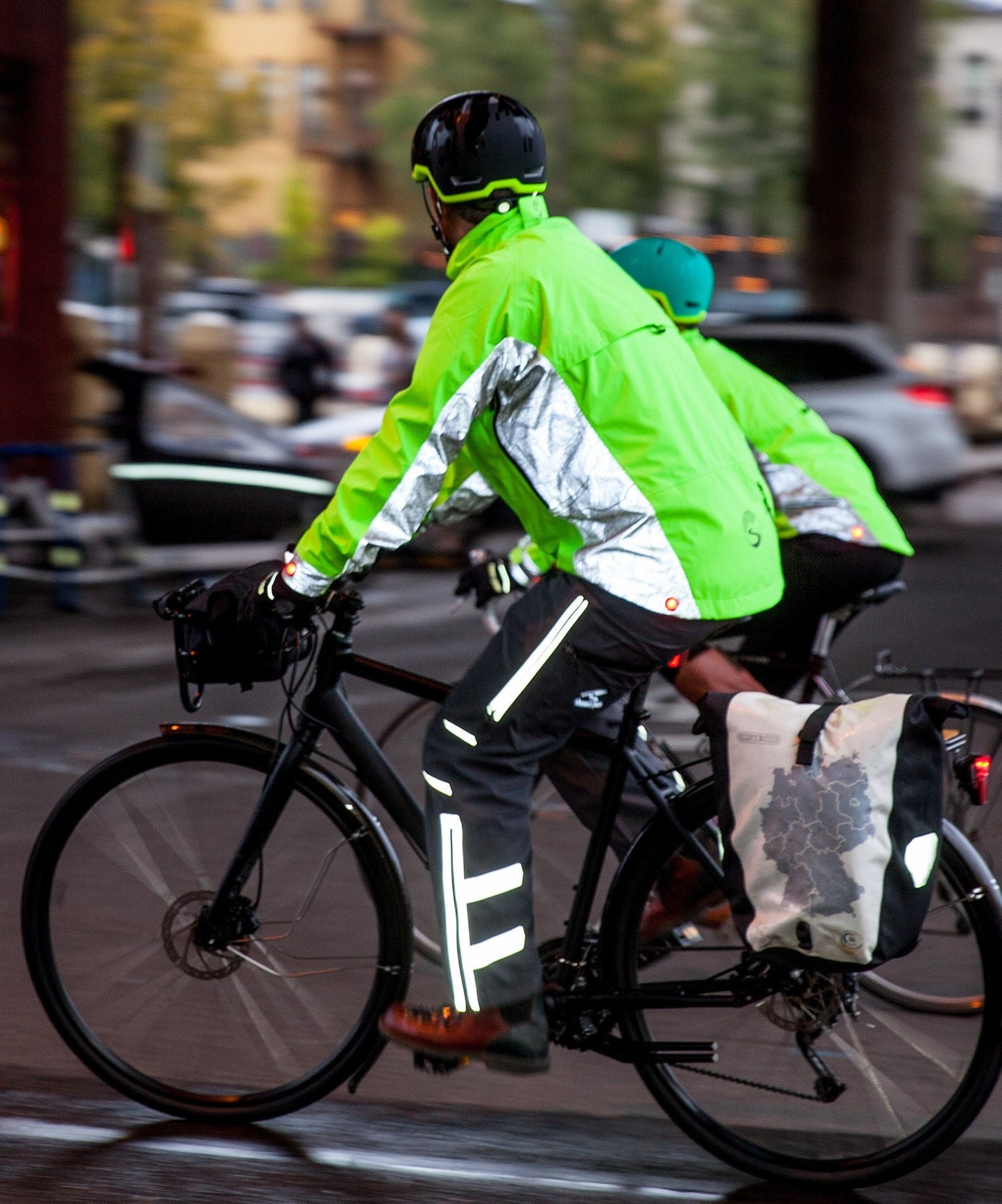 Men's Hi-Vis Elite E-Bike Jacket - with Red LED Beacon Lights